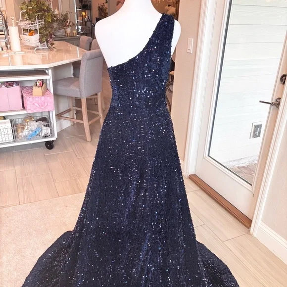 NEW Royal Blue Dress, Cobalt Blue, Dark Blue Velvet, Prom Dress, NWOT Size LG/14 - Picture 6 of 14